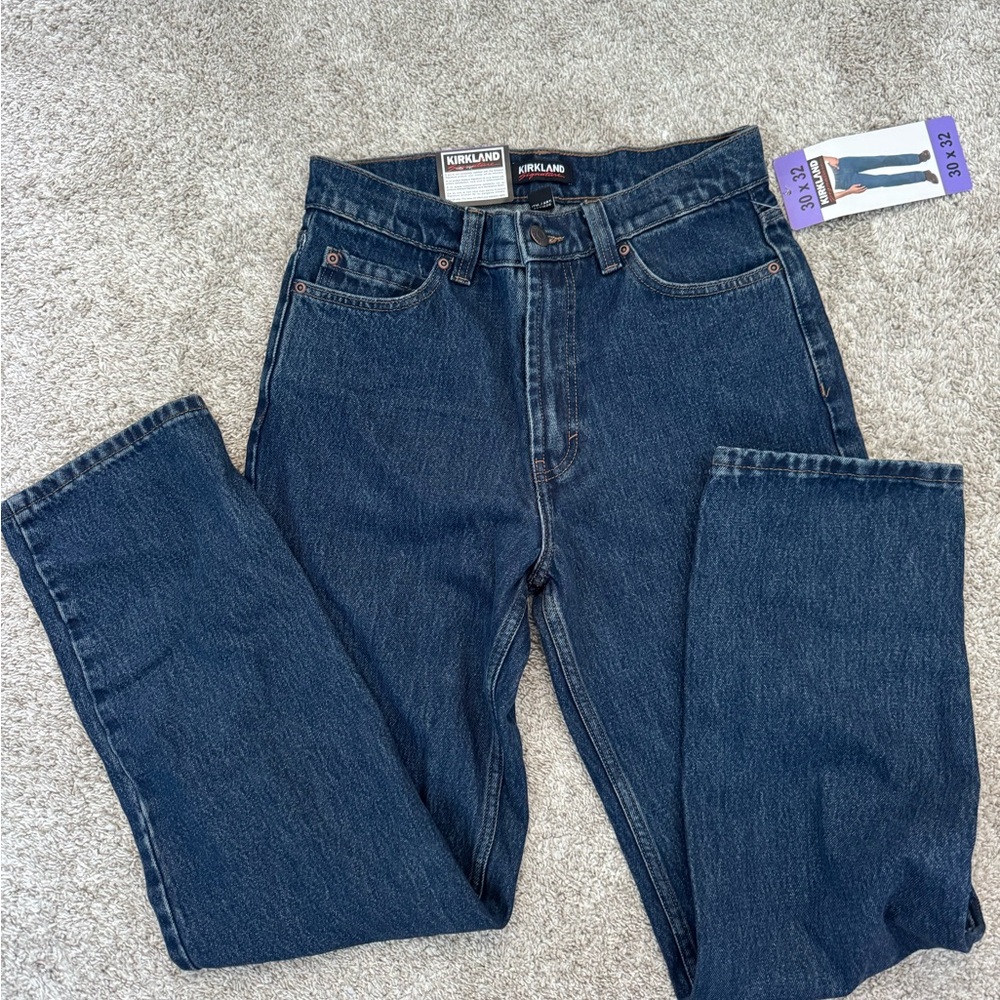 Brand new Kirkland Signature Men's  Blue Jeans 30x32